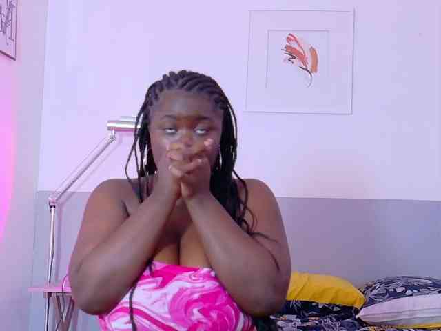 thickebonyprincess webcam