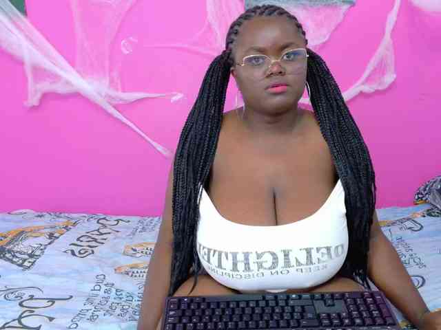 thickebonyprincess webcam