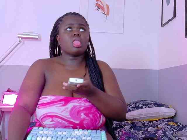 thickebonyprincess webcam