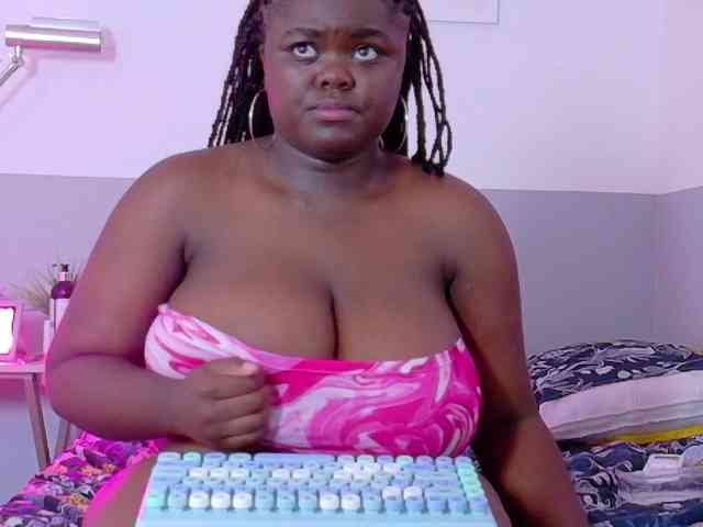 thickebonyprincess webcam