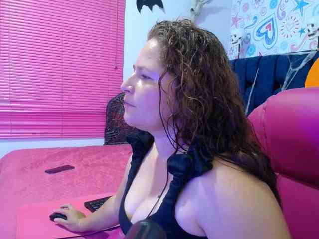 ALICIA-REYES webcam