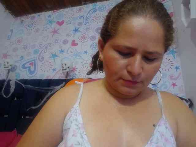 ALICIA-REYES webcam