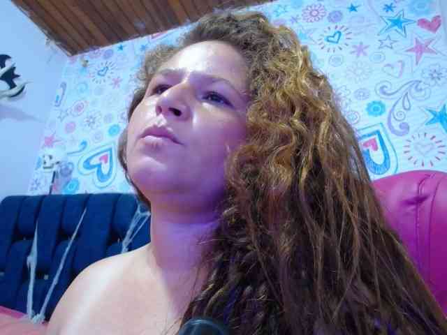 ALICIA-REYES webcam