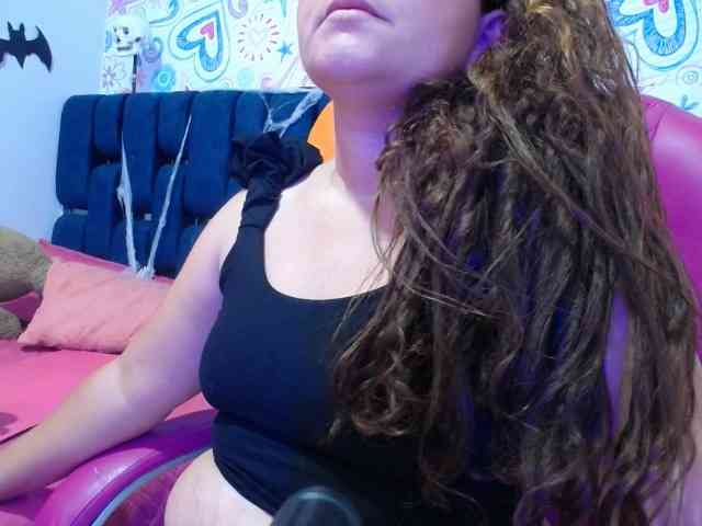 ALICIA-REYES webcam