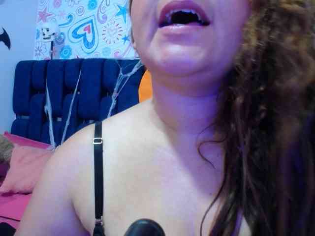ALICIA-REYES webcam