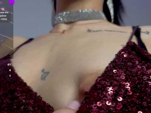 go to chat with AdeleLaCroix