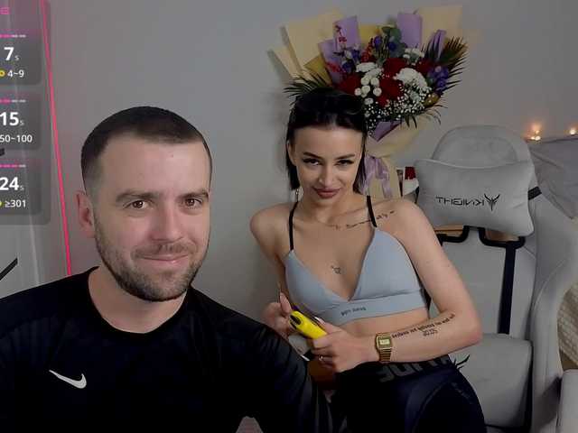 Accedi alla chat con il nickname AdeleLaCroix AdeleLaCroix