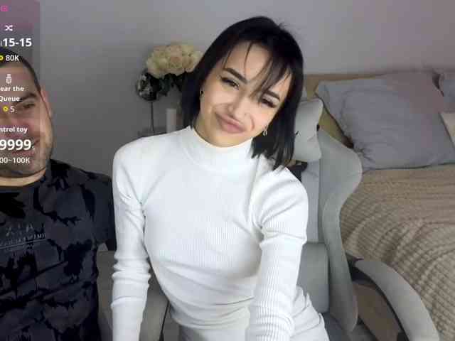 AdeleLaCroix webcam