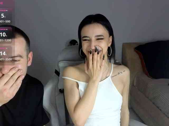 AdeleLaCroix webcam