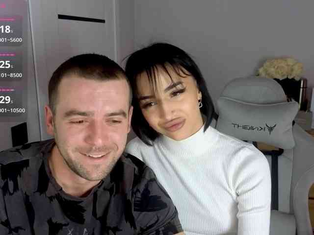 AdeleLaCroix webcam