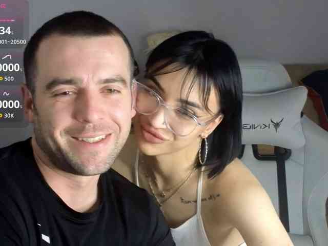 AdeleLaCroix webcam