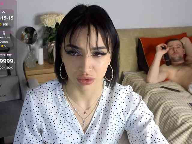 AdeleLaCroix webcam