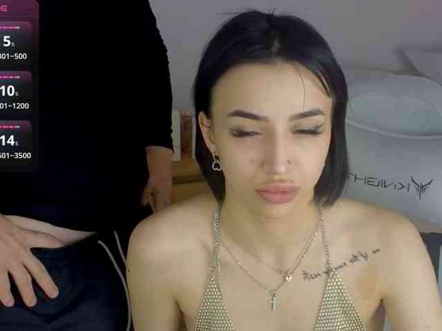AdeleLaCroix webcam