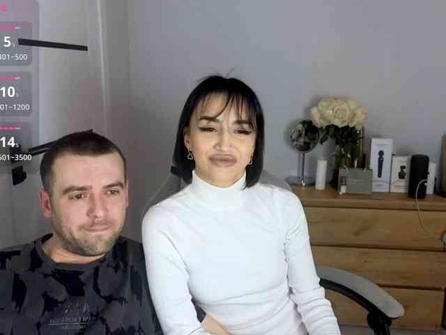 AdeleLaCroix webcam