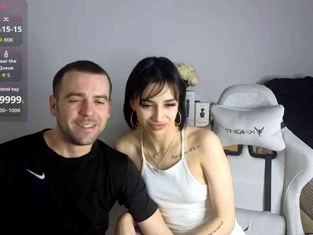 AdeleLaCroix webcam