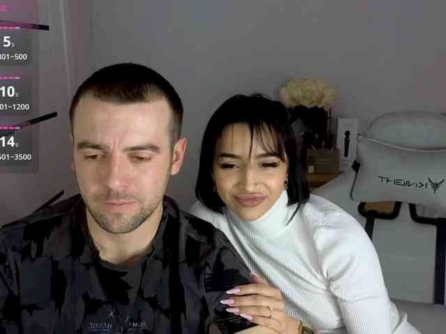 AdeleLaCroix webcam