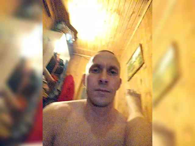 AlexKris webcam