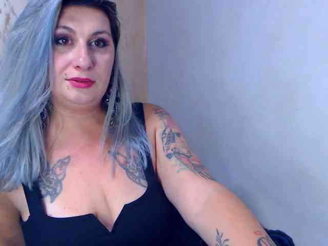 LilithGreen webcam