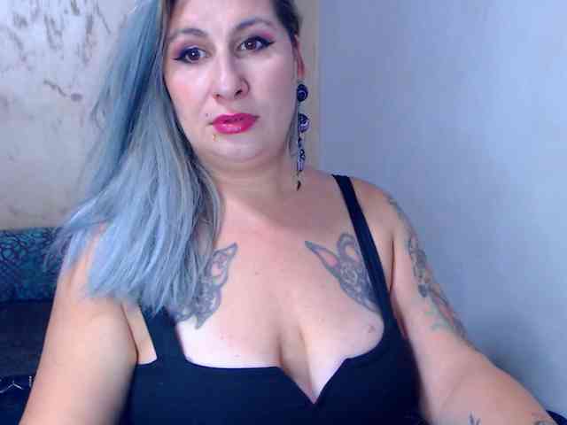 LilithGreen webcam