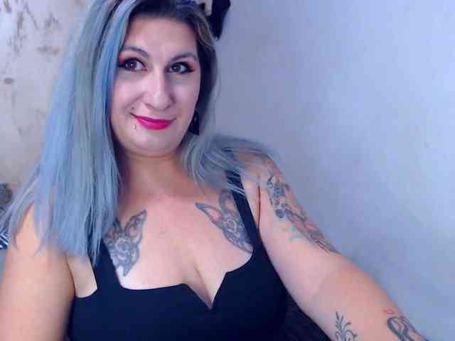 LilithGreen webcam
