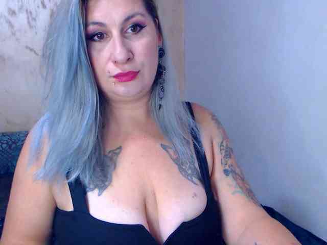 LilithGreen webcam