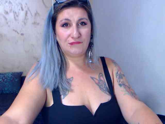 LilithGreen webcam