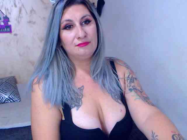 LilithGreen webcam