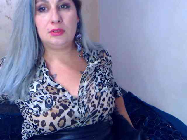 LilithGreen webcam