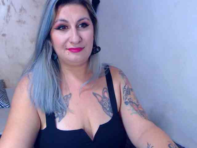 LilithGreen webcam