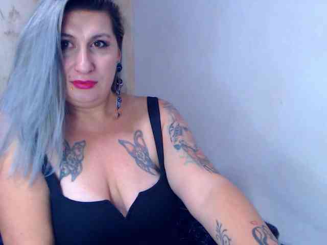 LilithGreen webcam