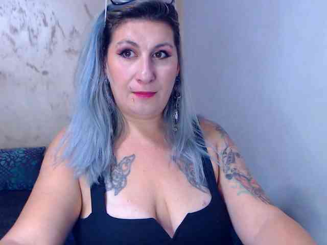LilithGreen webcam