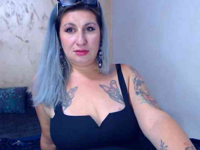 LilithGreen webcam
