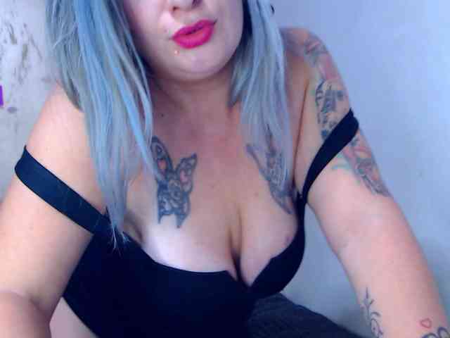 LilithGreen webcam