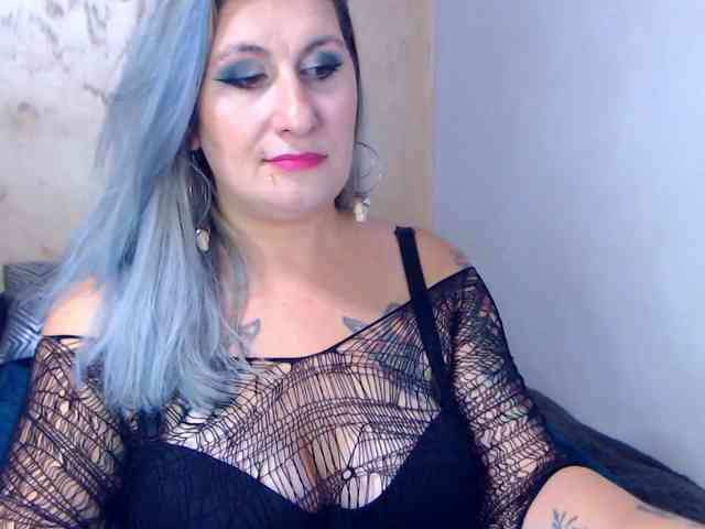 LilithGreen webcam