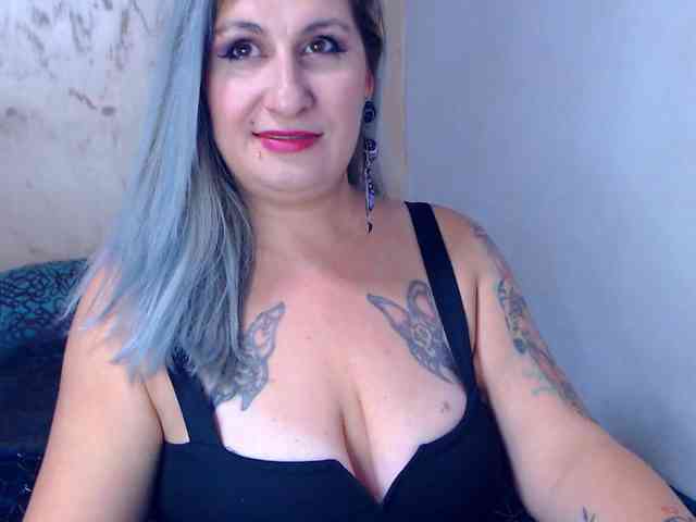 LilithGreen webcam