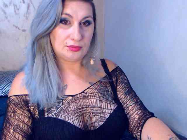 LilithGreen webcam