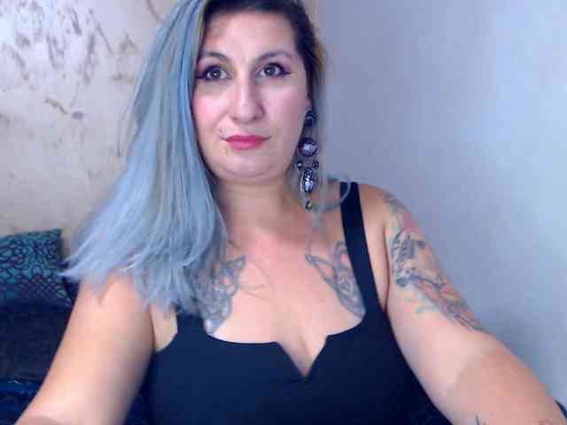 LilithGreen webcam
