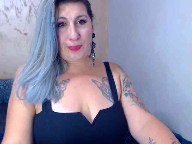 LilithGreen webcam