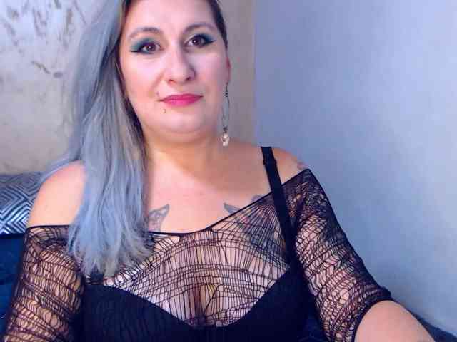 LilithGreen webcam
