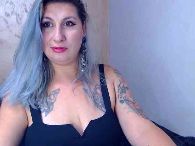 LilithGreen webcam