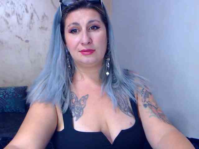 LilithGreen webcam