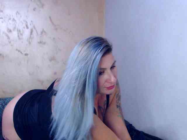 LilithGreen webcam