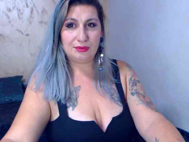 LilithGreen webcam