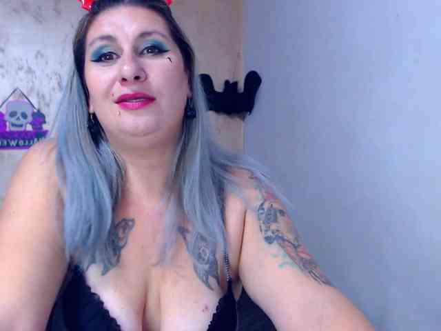 LilithGreen webcam