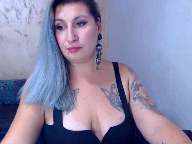 LilithGreen webcam