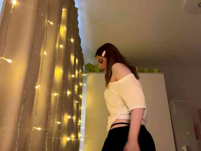 AuraLahrman webcam