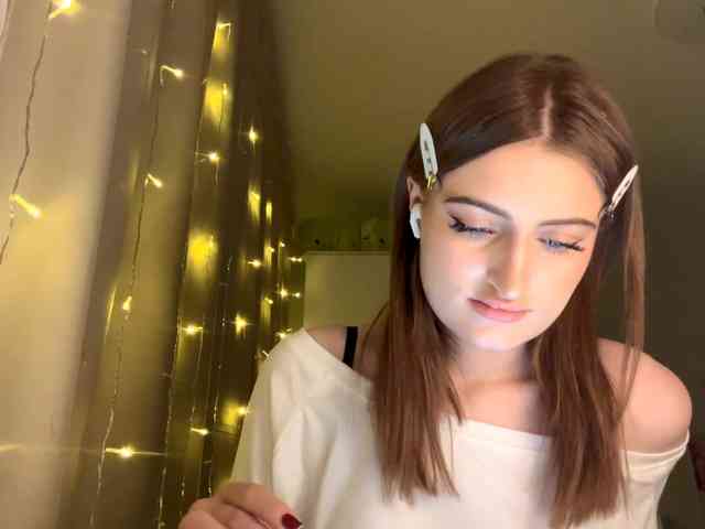 AuraLahrman webcam
