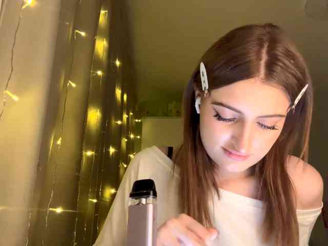AuraLahrman webcam