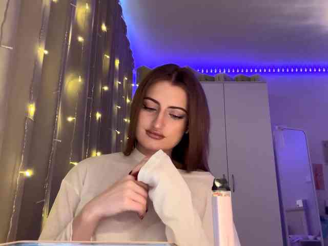 AuraLahrman webcam