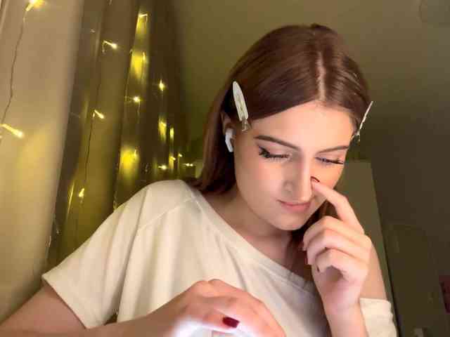 AuraLahrman webcam